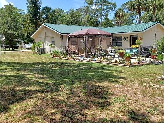 3rd image of 9461 W Tall Pines Ct