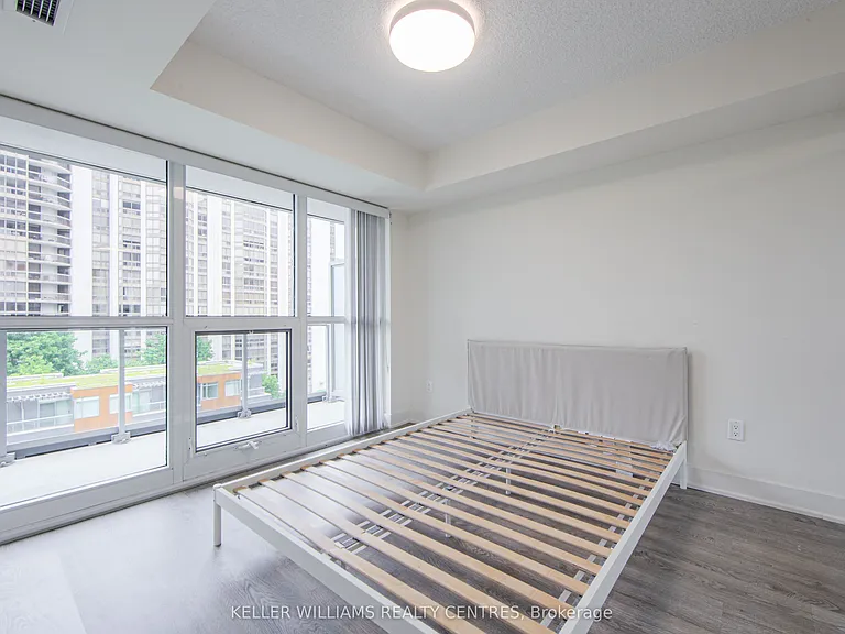 88 Sheppard Ave E #511 — Photo 15