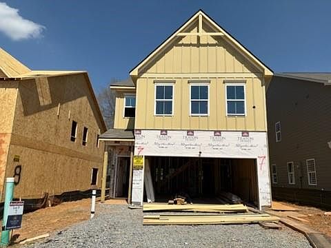5th image of 224 Dahlia Dr