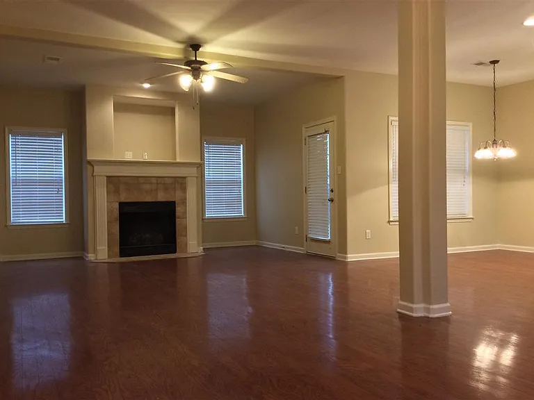 10521 Ashglen Cir S — Photo 7