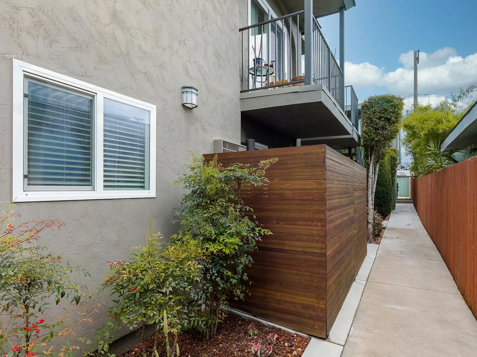 3435 Grim Ave — Photo 3