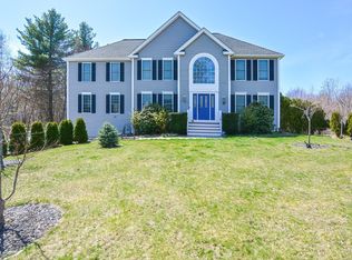 37 Vincent Rd, Mendon, MA 01756