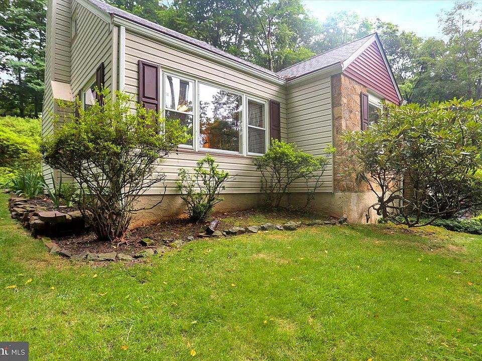 1st image of 770 Almshouse Rd