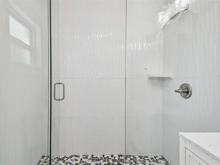3922 Fontainebleau Dr — Photo 26