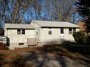 70 Capstan St, Jamestown, RI 02835