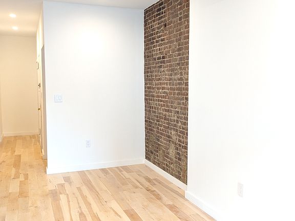 3rd image of 28 W 119th St APT 3