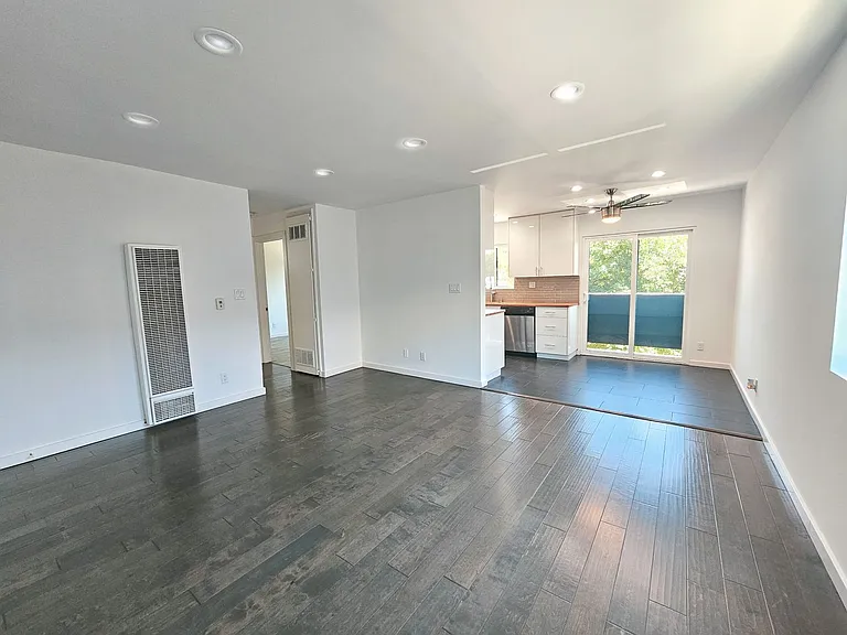 1940 Preston Ave #102A — Photo 12