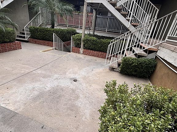 3rd image of 18144 Burbank Blvd #2X2-2500
