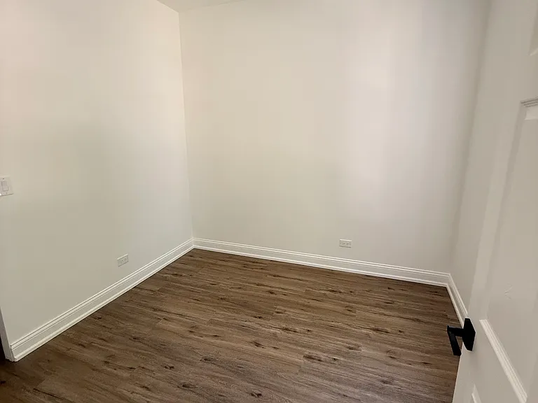 4751 W Monroe St #2 — Photo 6