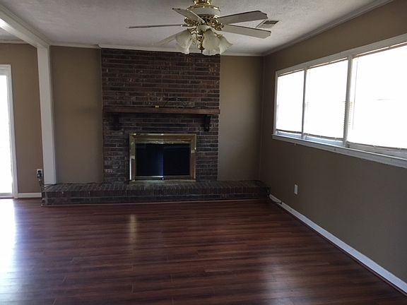 4th image of 307 Tucson Dr