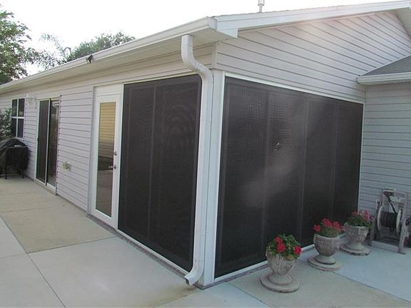 4th image of 1444 Crestwood Ln