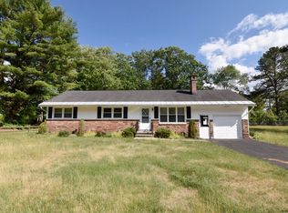 130 Geyser Rd, Saratoga Springs, NY 12866