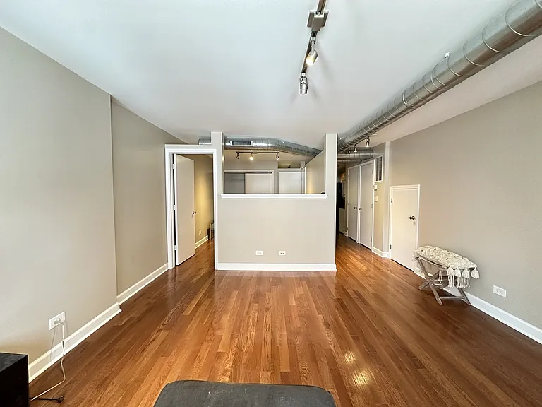 674 N Orleans St #2 — Photo 9