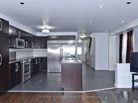 3rd image of 65 Aldonschool Ct