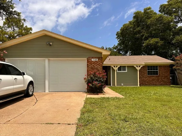 738 Cindy Ln, Grand Prairie, TX 75052