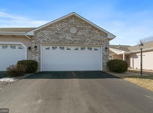 503 Deer Ridge Ln S, Maplewood, MN 55119