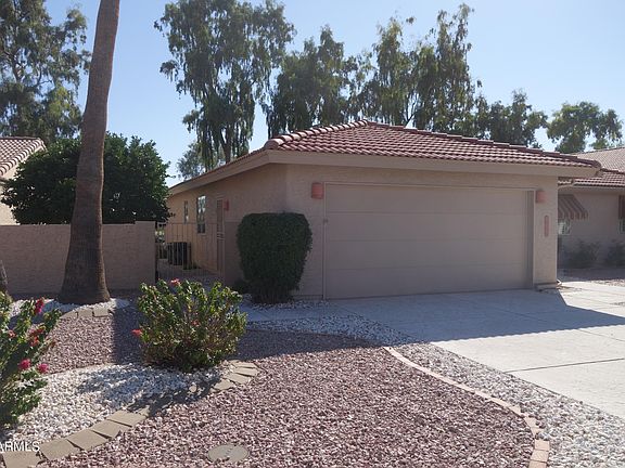 3rd image of 10109 E Chestnut Dr