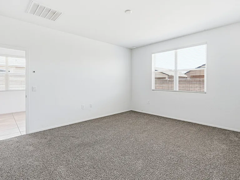 1575 E Fletcher Dr — Photo 22