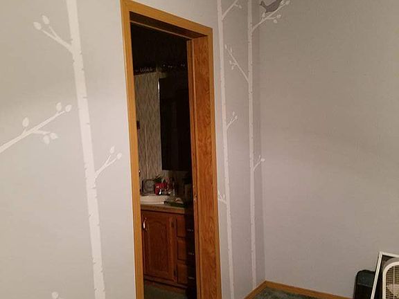 Master bed w/ master bath