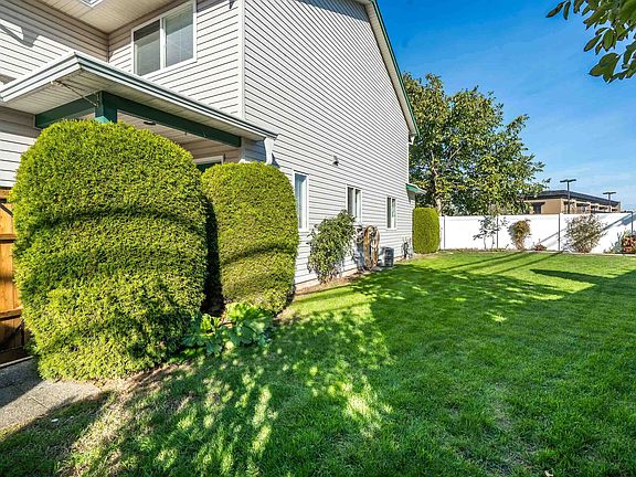 3rd image of 5765 Vedder Rd #101
