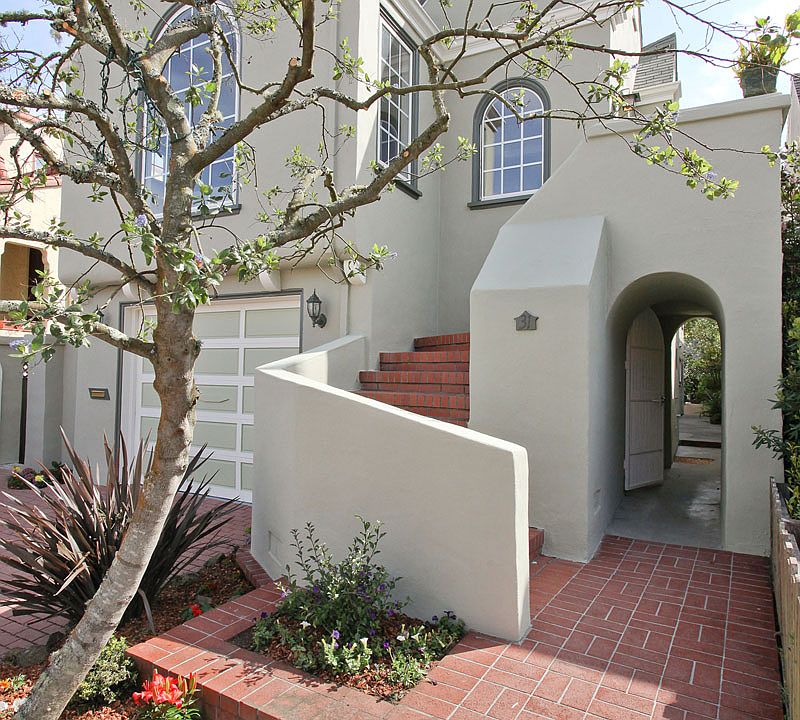 1st image of 31 Miraloma Dr