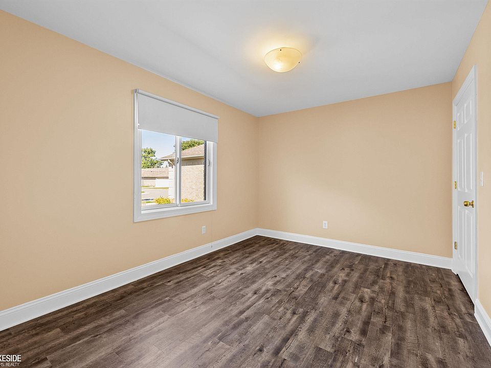 35292 Silver Maple Dr, photo 20