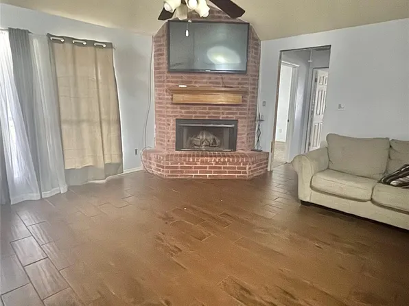 9763 El Chaco St, Baytown, TX 77521