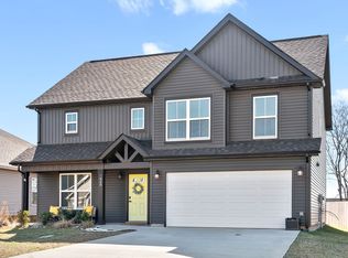 460 Kinslow Ct, Clarksville, TN 37040