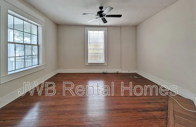 424 Walnut Ct — Photo 6