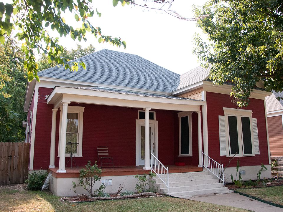 beautiful craftsman bungalo