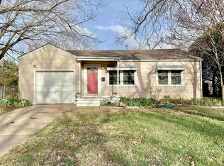 1910 S Faulders Ln, Wichita, KS 67218