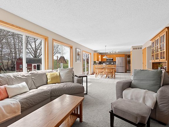 3rd image of 5018 51st St NW