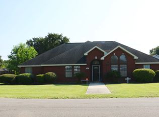 3701 Oakdale Dr, Groves, TX 77619