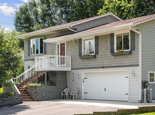 3005 Bluffs Dr, Mound, MN 55364