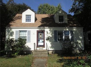 47 Edison St, Warwick, RI 02889