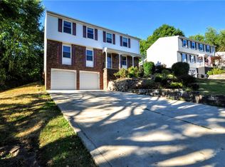 603 Meade Dr, Coraopolis, PA 15108