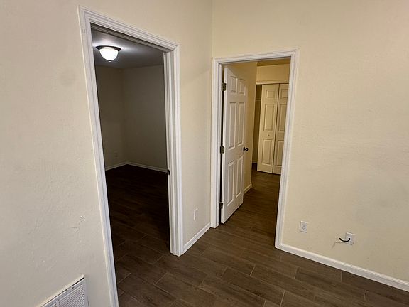 4th image of 126 Harry Ave S