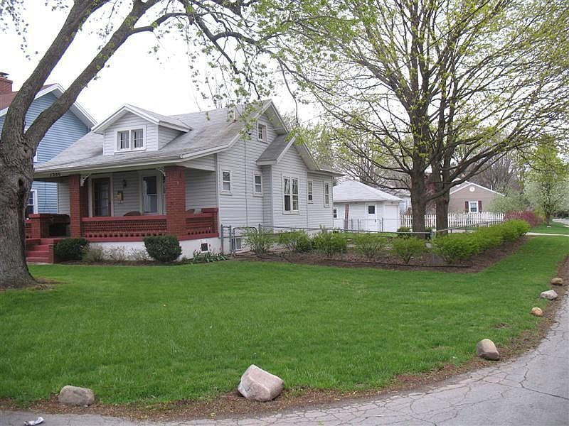 1st image of 1580 Nelson Ave