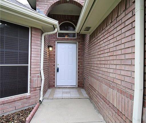 4th image of 7855 Waxwing Cir W