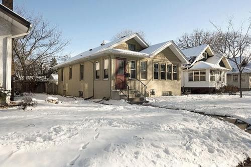 1st image of 3209 32nd Ave S