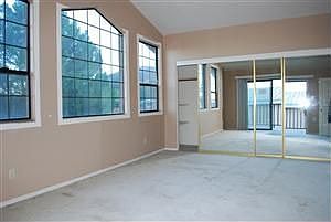 1st image of 33171 Zellar St
