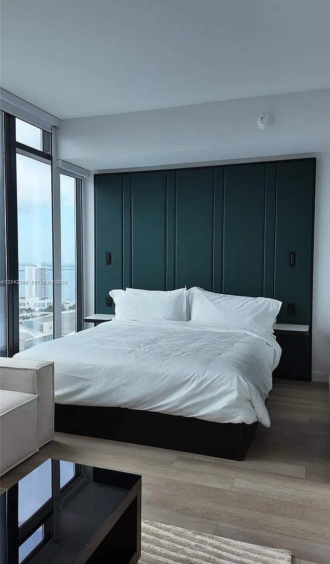 Miami North — Photo 1