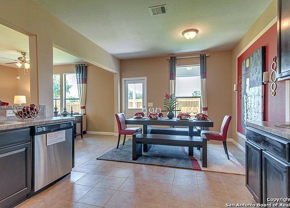 2nd image of 10238 Castello Cyn
