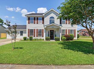 915 Wildwood Ln, Biloxi, MS 39532