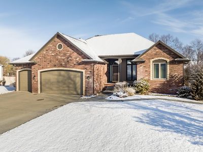 145 S Breezy Pointe Ct, Wichita, KS, 67235