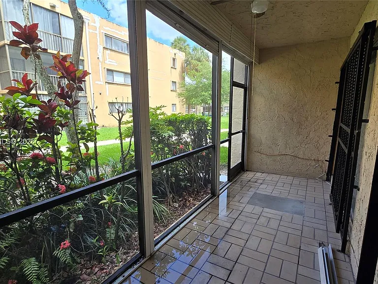 8401 SW 107th Ave #174E — Photo 15