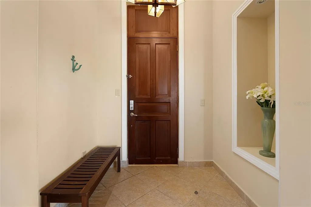 4 bed, 3.5 bath, 2650 sqft, $7,500 — Photo 4