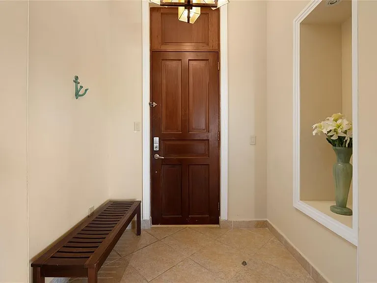 500 Ocean Dr #553 — Photo 4