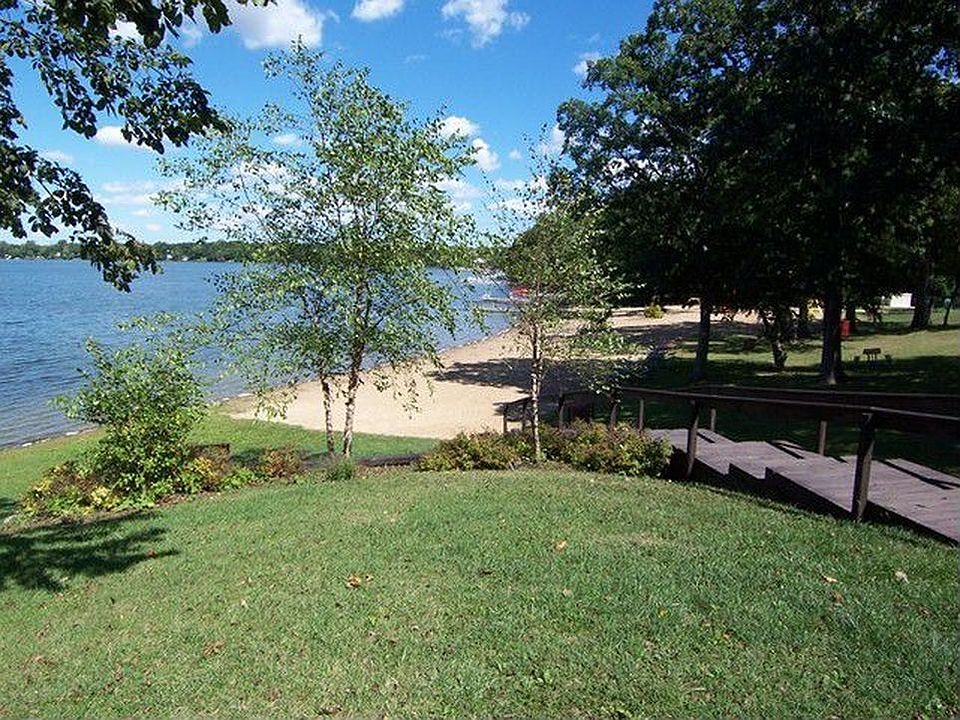 Steps to the beach.