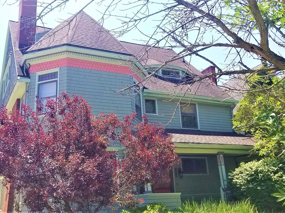 1st image of 292 Summer St #2